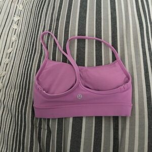 Lululemon Yoga Flow Y Bra - pink